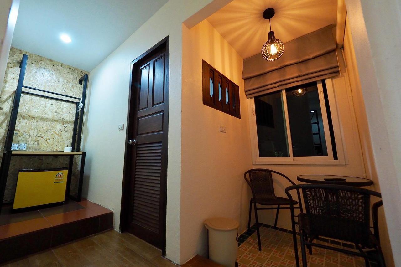 Fellow Hostel Chiang Mai Dış mekan fotoğraf