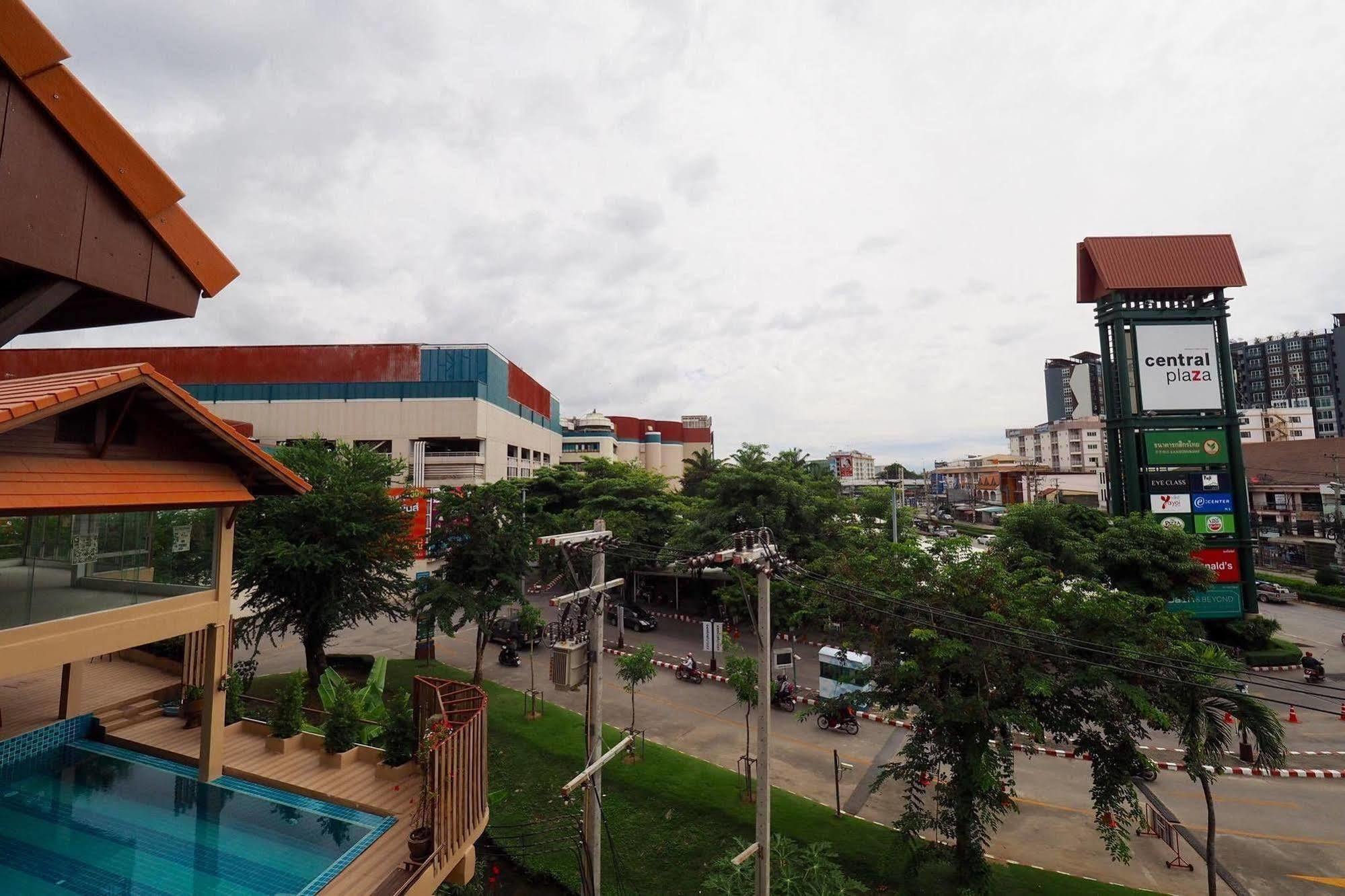 Fellow Hostel Chiang Mai Dış mekan fotoğraf